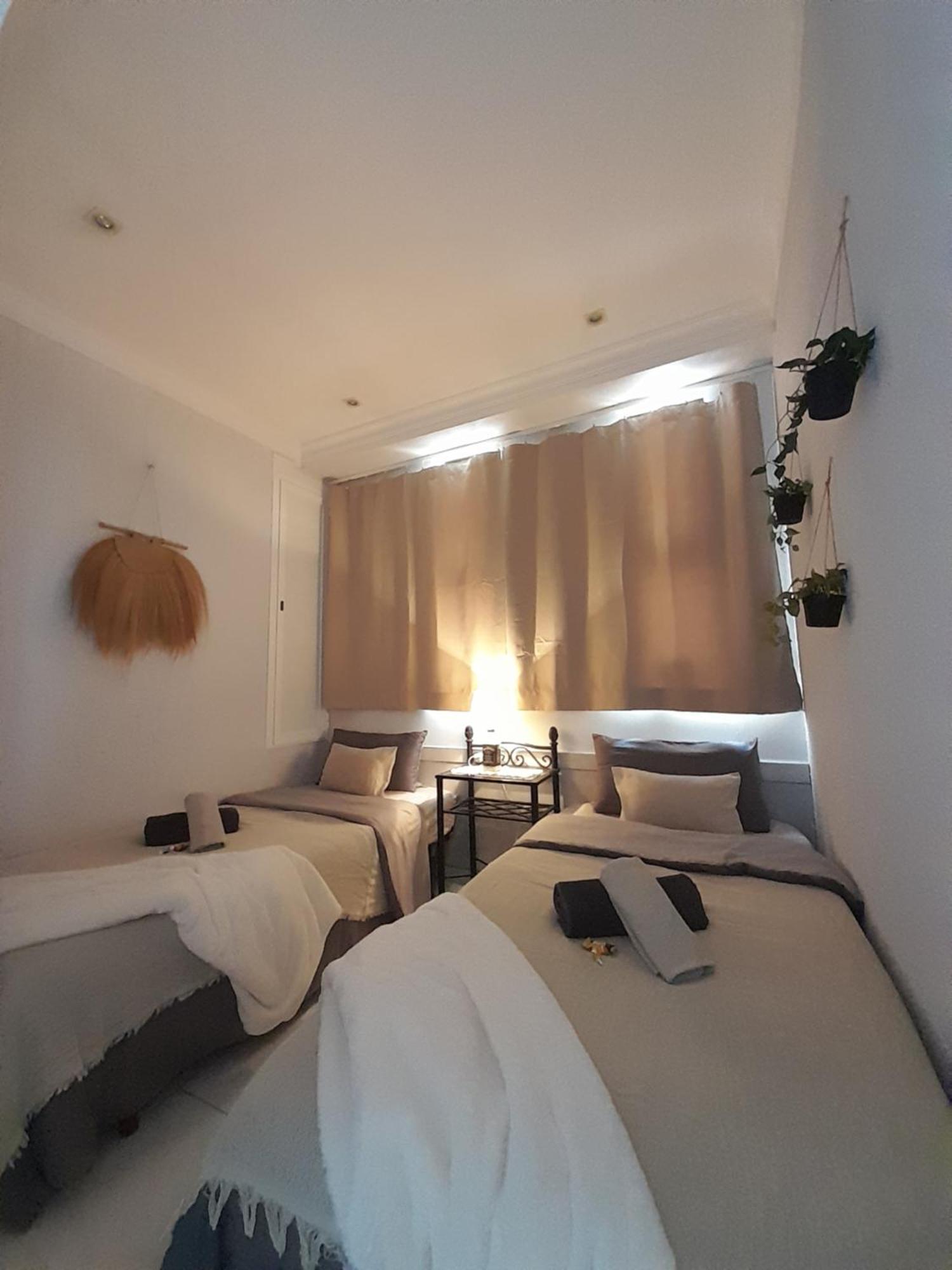 Apartment On The Harbor, First Line With Beautiful Sea View In 4 Star Hotel Фуeнхирола Екстериор снимка