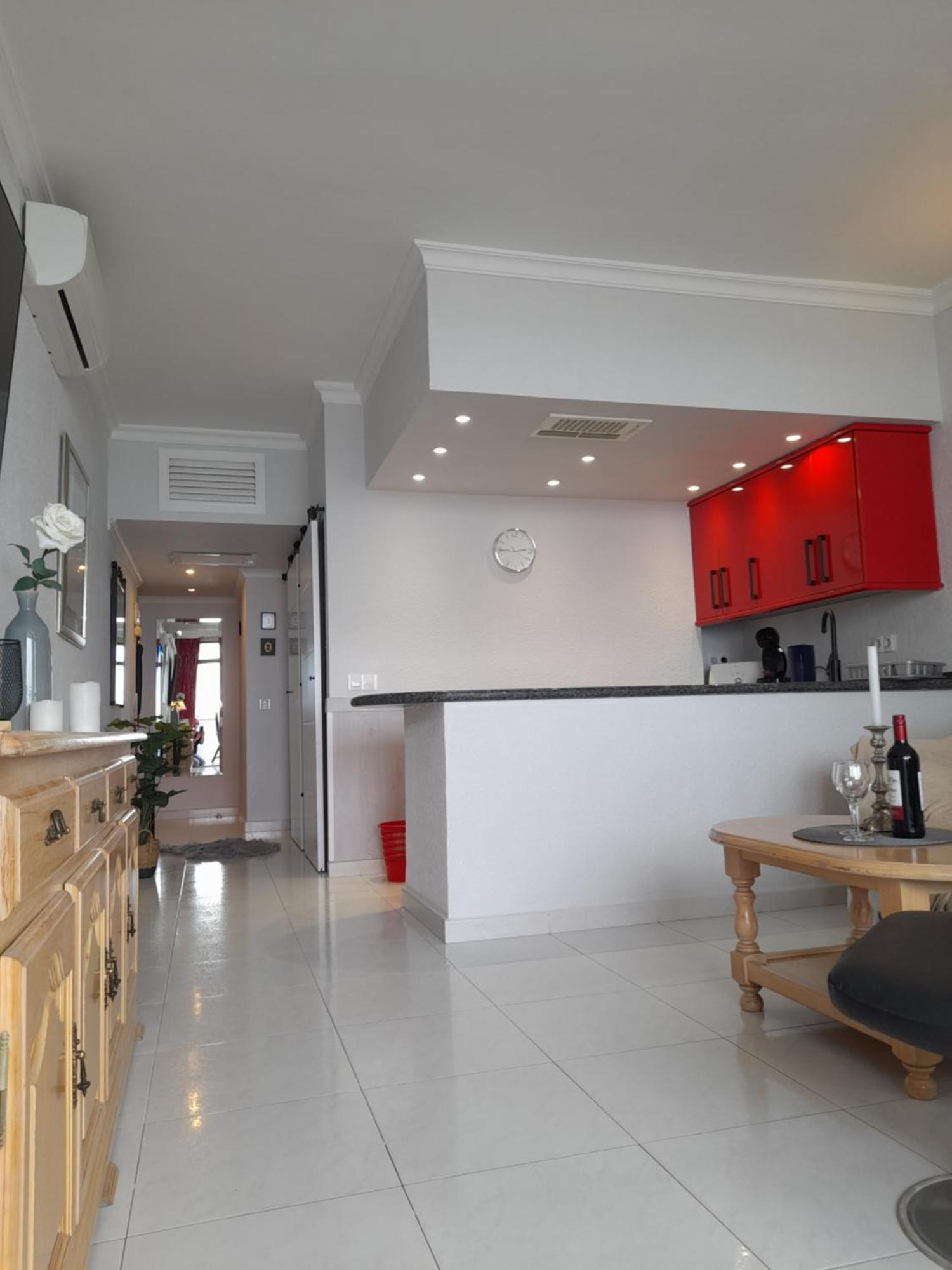 Apartment On The Harbor, First Line With Beautiful Sea View In 4 Star Hotel Фуeнхирола Екстериор снимка